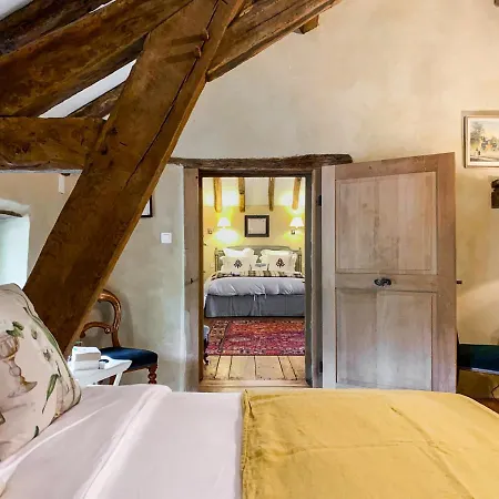 Maison Manechal Nyaraló *