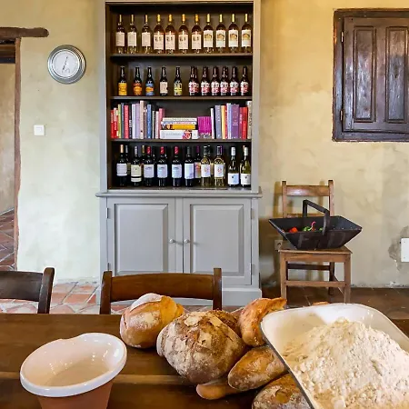 Maison Manechal Holiday home Monfaucon (Hautes-Pyrenees)